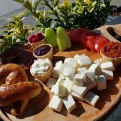 Karagöl Çerkez Peyniri 1 kg